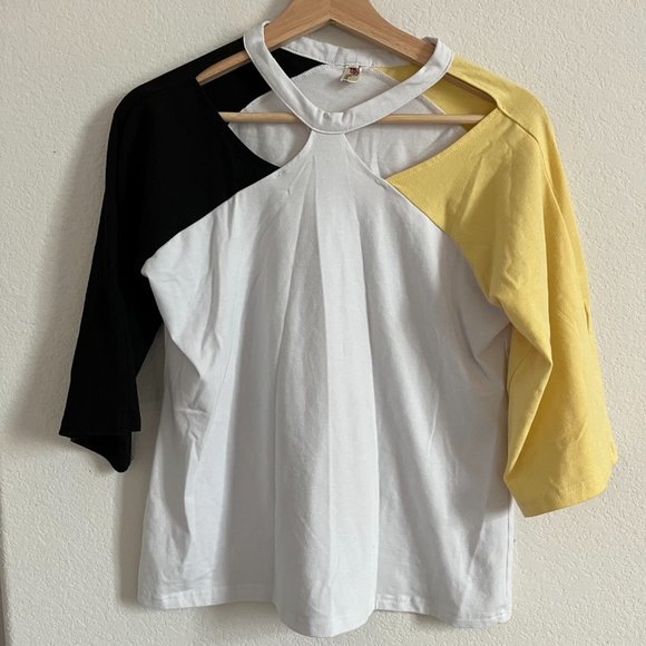 !!SOLD!! Shirt Bundle | Cutout Neckline Blouse + V Short Sleeve - Picture 7 of 9